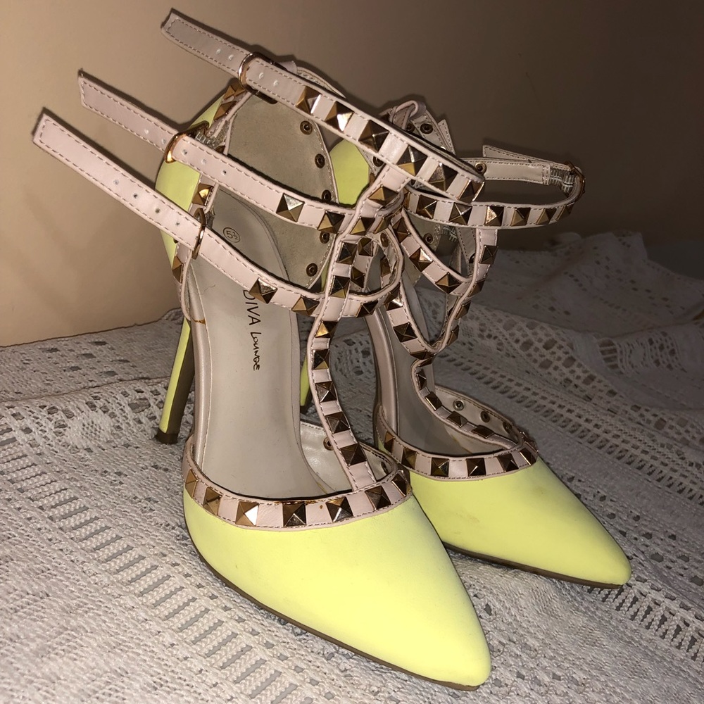 DIVA lounge Neon Heels